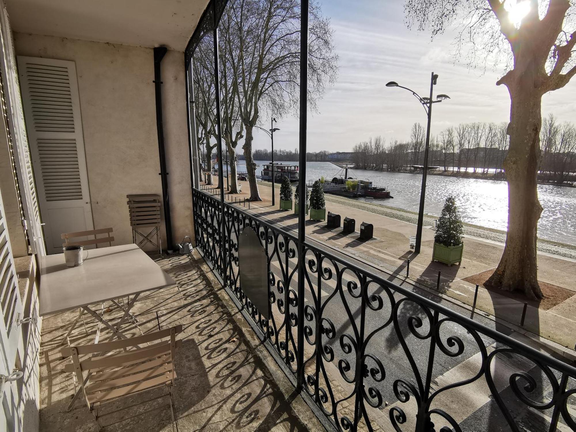 Appart Gite Les Oiseaux- Face Loire Quai Du Chatelet Орлеан Екстер'єр фото